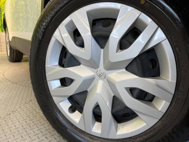 Toyota COROLLA CROSS 2023-06 189165-13