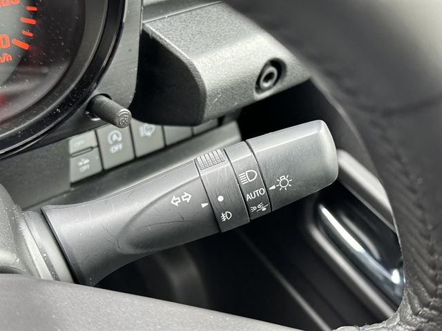 Suzuki JIMNY SIERRA 2022-09 192271-11