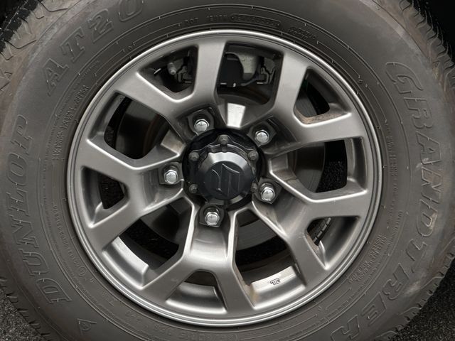 Suzuki JIMNY SIERRA 2022-09 192271-17