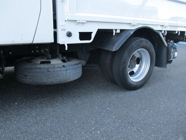Mitsubishi CANTER 2018-07 12559-7