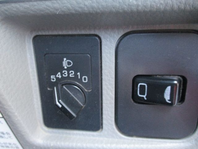 Mitsubishi CANTER 2018-07 12559-13