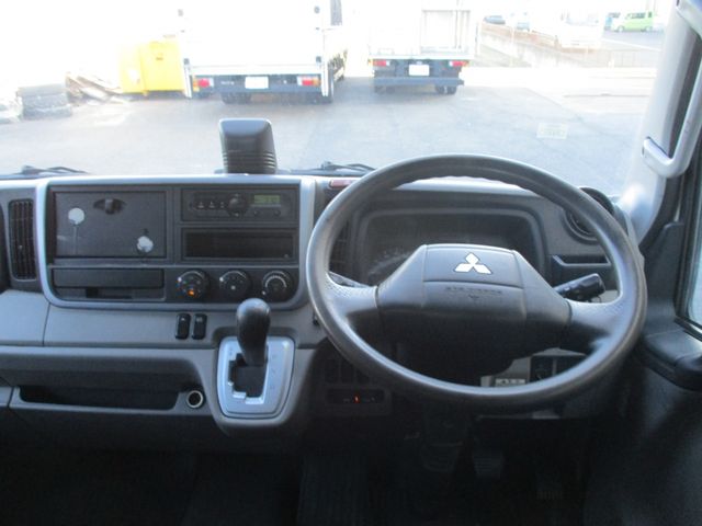 Mitsubishi CANTER 2018-07 12559-8