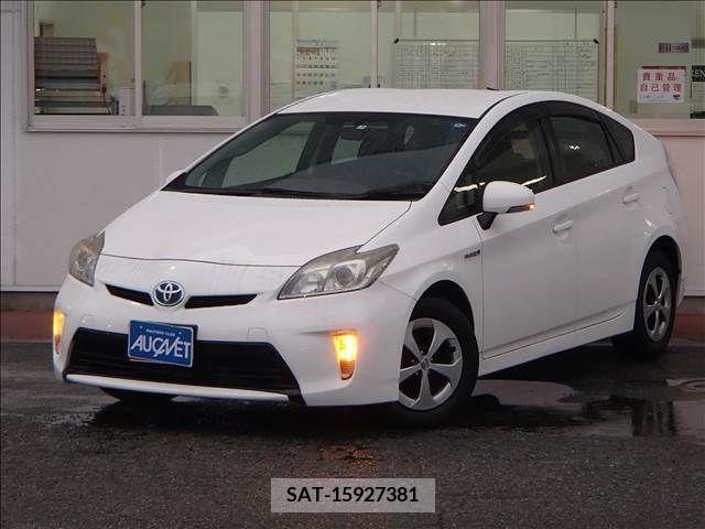 Toyota PRIUS 2015-03 211309-0