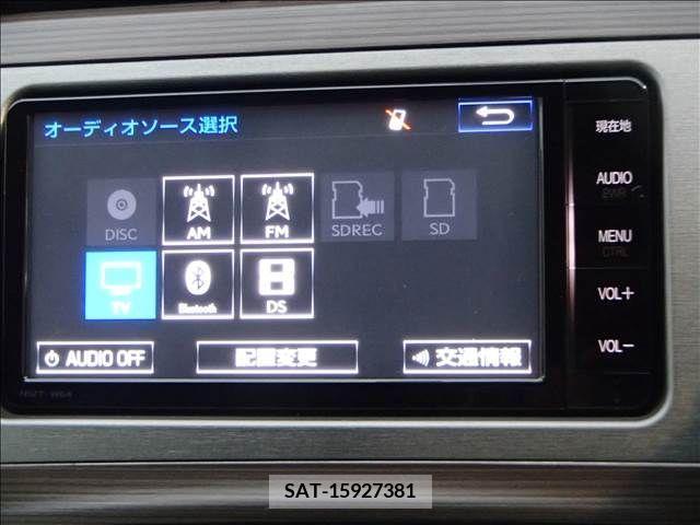 Toyota PRIUS 2015-03 211309-16