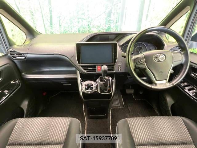 Toyota VOXY 2018-04 288929-1