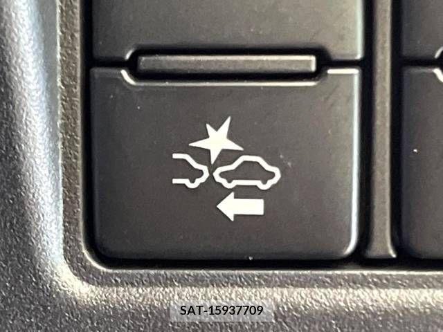 Toyota VOXY 2018-04 288929-5