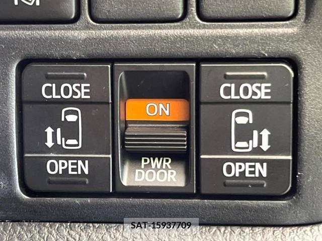 Toyota VOXY 2018-04 288929-4