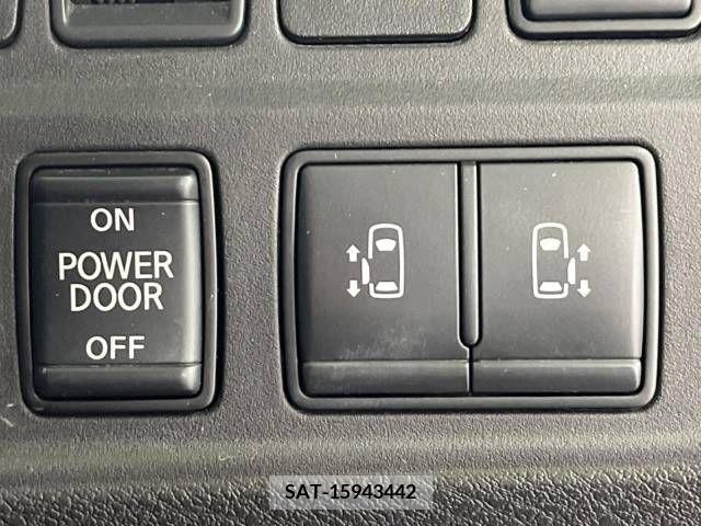 Nissan SERENA 2019-10 324959-3