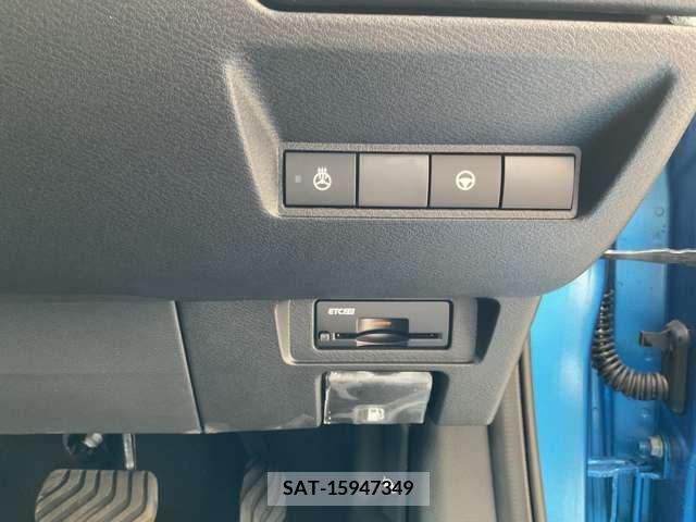 Nissan AURA 2024-03 302771-18