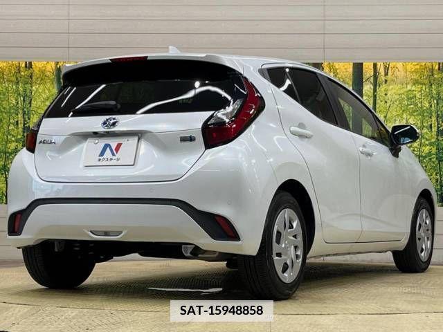 Toyota AQUA 2023-07 356125-16