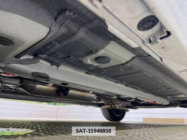 Toyota AQUA 2023-07 356125-19
