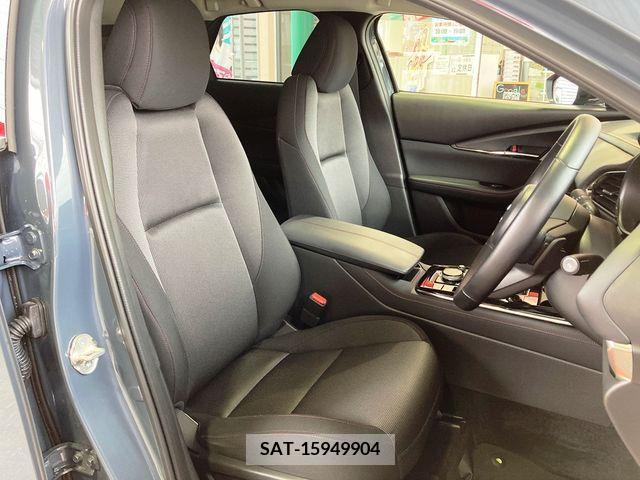 Mazda CX-30 2022-06 295596-9