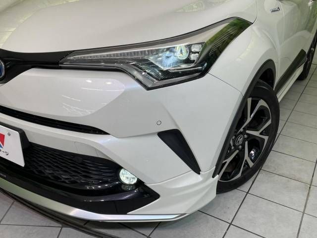 Toyota C-HR 2017-09 187982-13