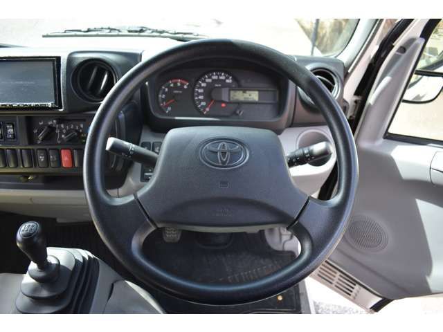 Toyota TOYOACE 2017-10 16814-3
