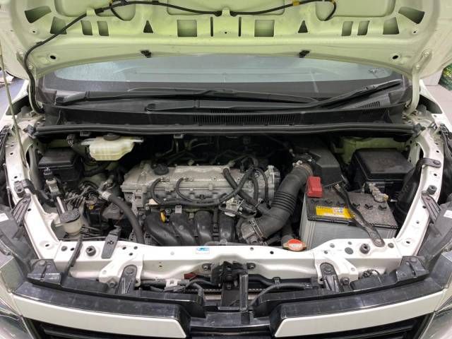 Toyota VOXY 2016-10 189149-18