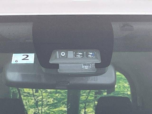 Toyota VOXY 2016-10 189149-2