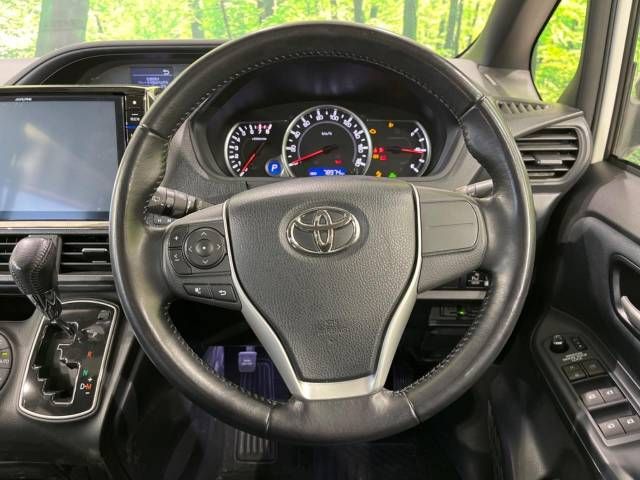 Toyota VOXY 2016-10 189149-12