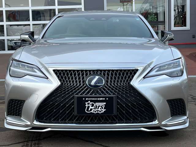 Lexus LS 2021-03 70-6