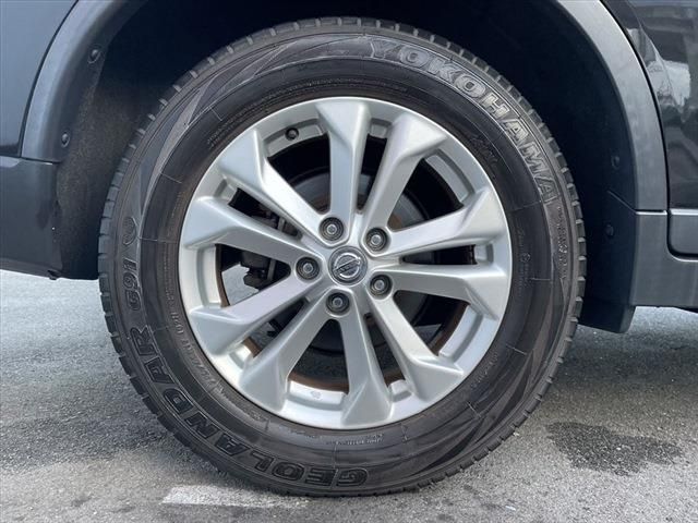 Nissan X-TRAIL 2014-12 196389-15