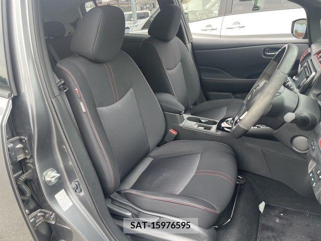 Nissan LEAF 2019-06 339713-15