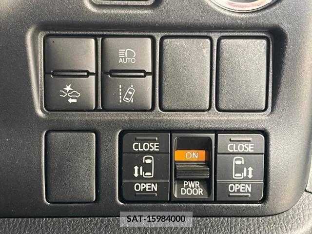 Toyota VOXY 2020-09 321668-5