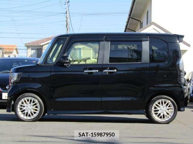 Honda N BOX CUSTOM 2021-01 213560-7