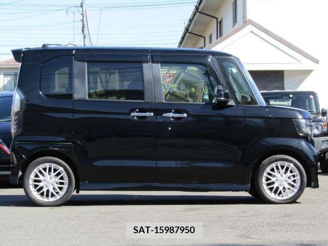 Honda N BOX CUSTOM 2021-01 213560-8