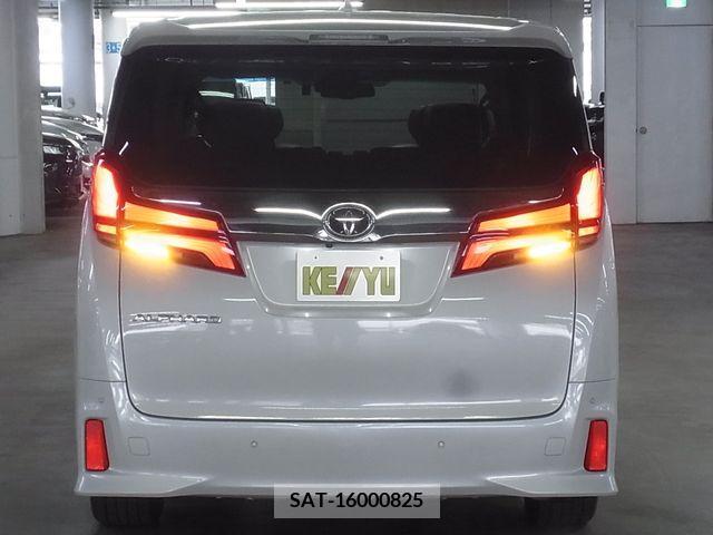 Toyota ALPHARD 2020-04 216372-5