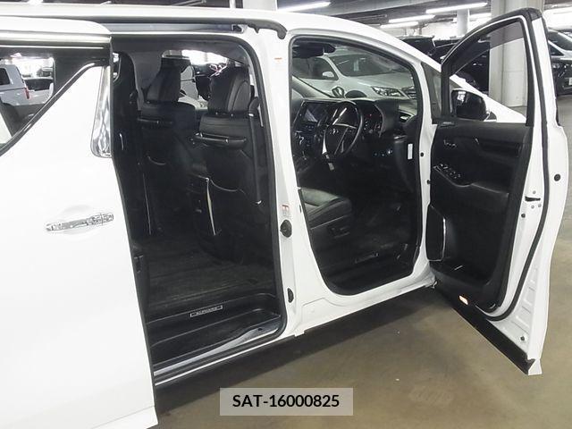 Toyota ALPHARD 2020-04 216372-10