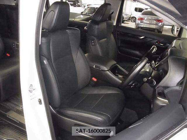 Toyota ALPHARD 2020-04 216372-11
