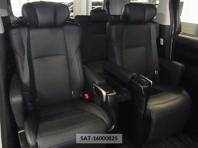 Toyota ALPHARD 2020-04 216372-12