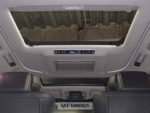 Toyota ALPHARD 2020-04 216372-15