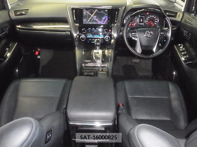 Toyota ALPHARD 2020-04 216372-2
