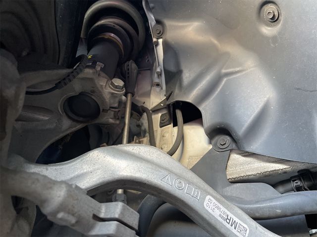Bmw 3 SERIES 2019-09 181596-28