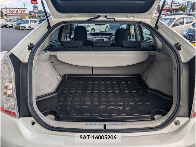 Toyota PRIUS PHV 2012-07 366806-12