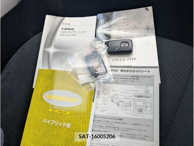 Toyota PRIUS PHV 2012-07 366806-19