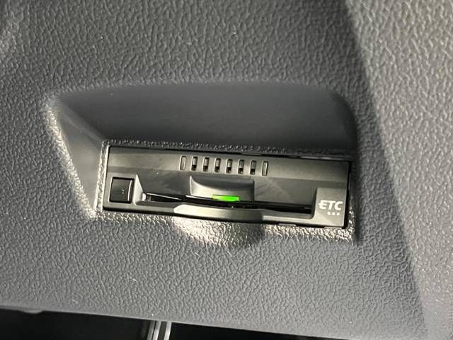 Toyota PRIUS 2019-03 192509-7