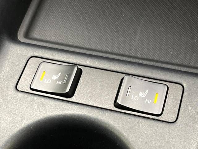 Toyota PRIUS 2019-03 192509-6