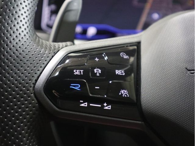 VolksWagen T-ROC 2022-10 18054-21