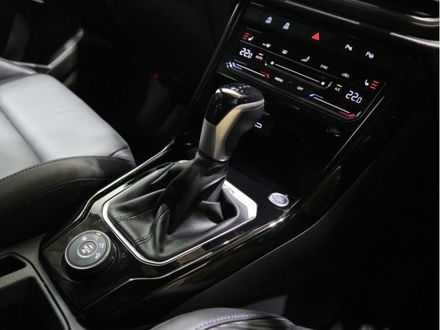 VolksWagen T-ROC 2022-10 18054-11