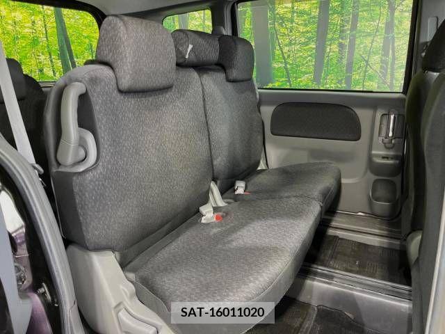 Toyota SIENTA 2011-07 344431-8