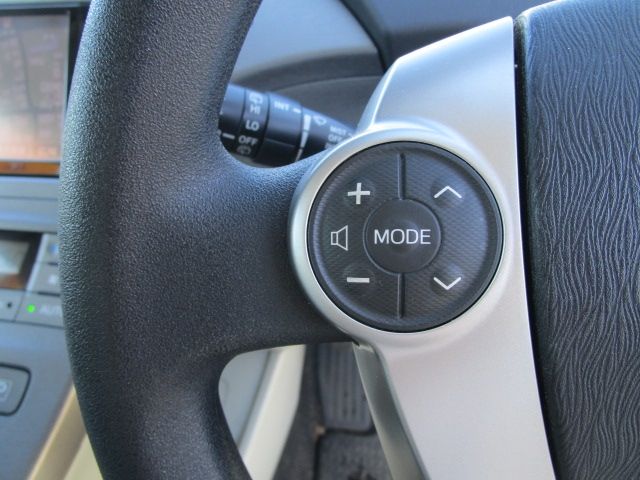 Toyota PRIUS 2016-01 185603-21