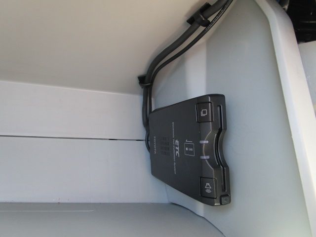 Toyota PRIUS 2016-01 185603-27