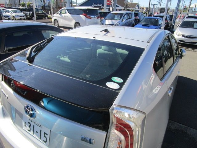 Toyota PRIUS 2016-01 185603-28