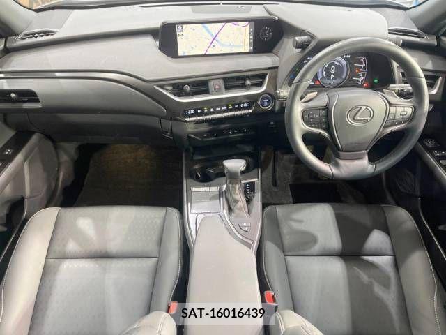 Lexus UX 2021-06 275916-1