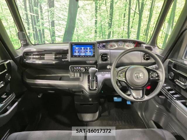 Honda N BOX 2021-01 215282-1