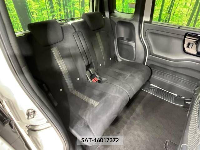 Honda N BOX 2021-01 215282-9