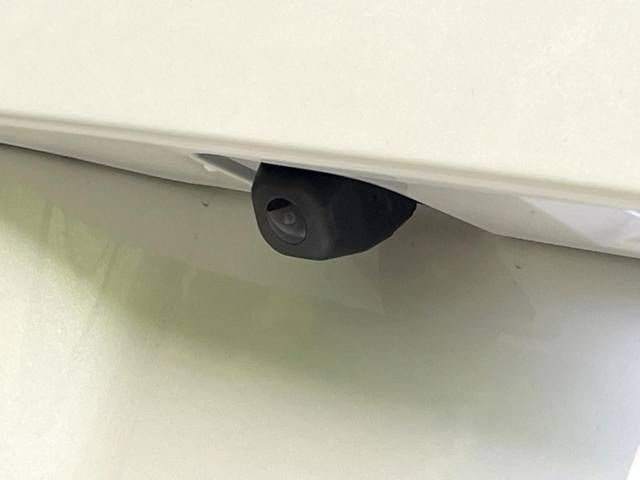 Toyota PRIUS 2012-02 18330-6