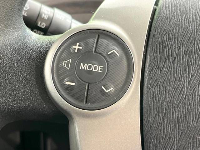 Toyota PRIUS 2012-02 18330-5