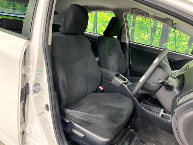 Toyota PRIUS 2012-02 18330-8